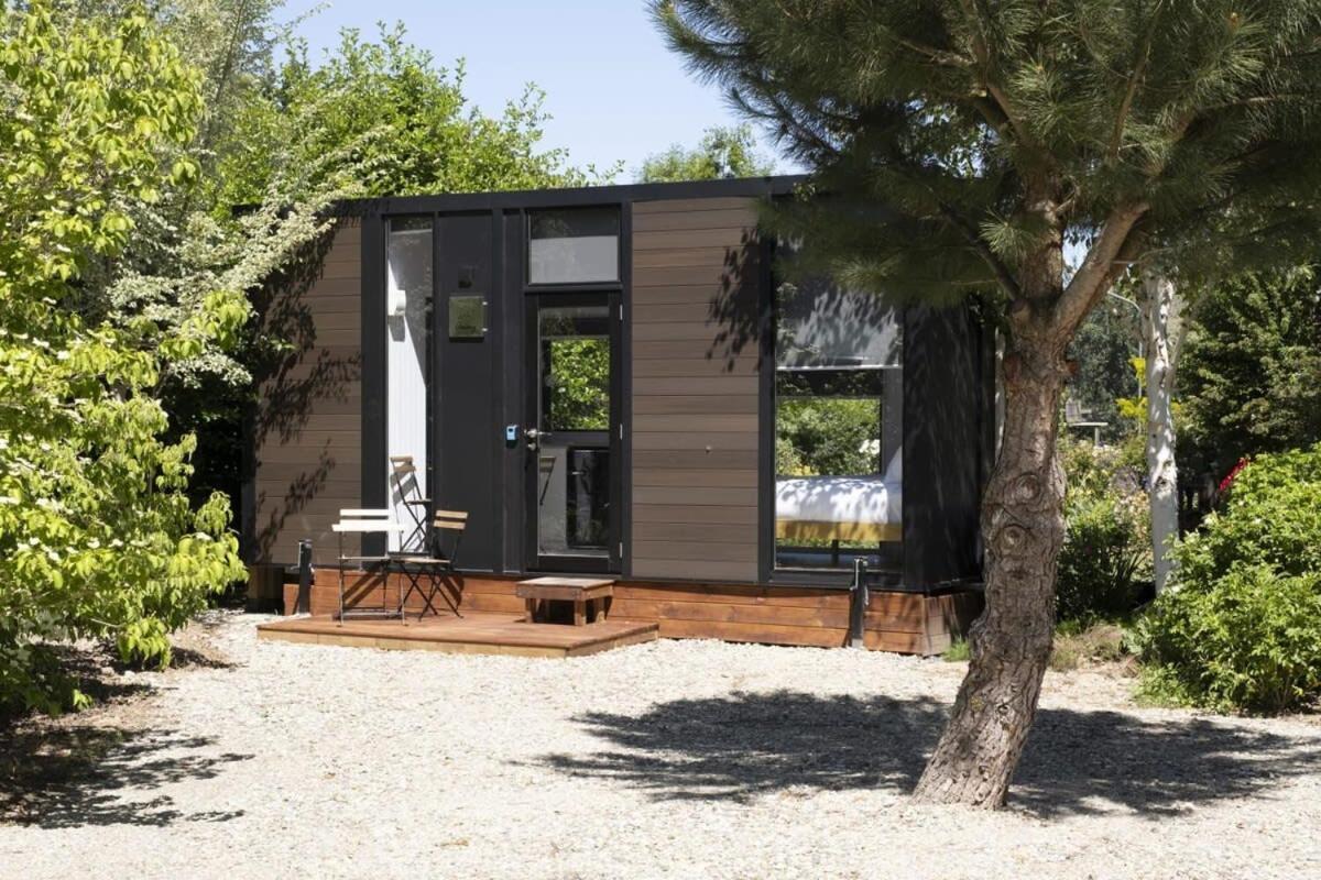 Tiny Away Benger Garden 2 By Tiny Away Villa Millers Flat Exterior photo